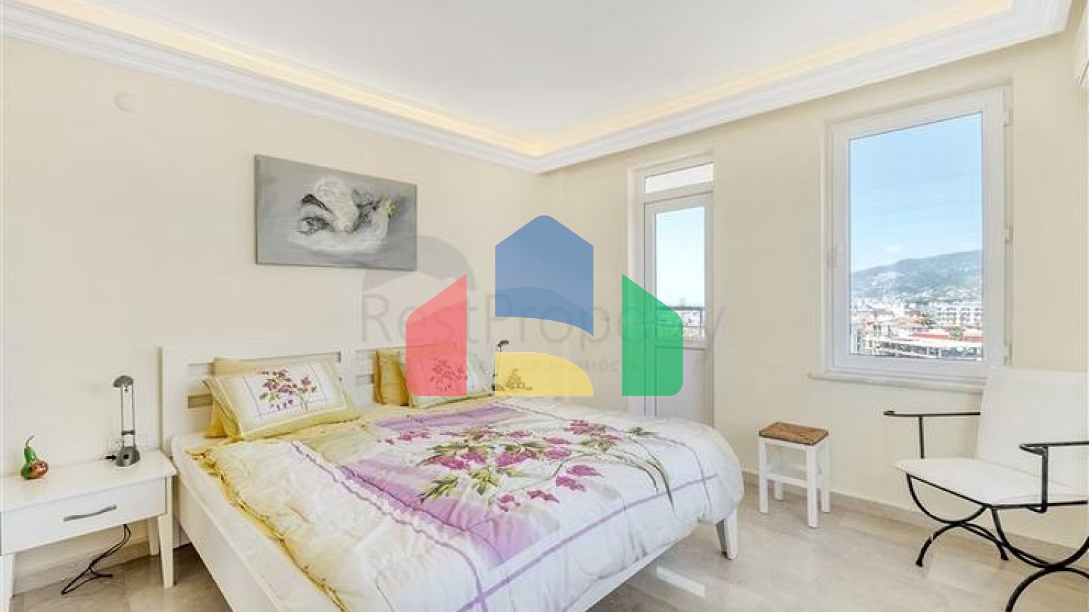 Просторный пентхаус в районе Оба