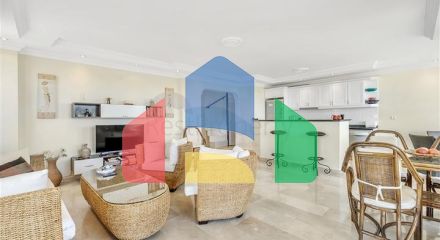 Просторный пентхаус в районе Оба