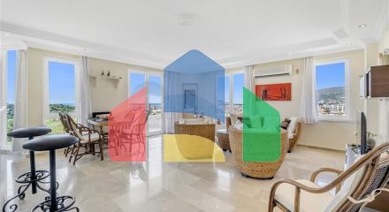 Просторный пентхаус в районе Оба