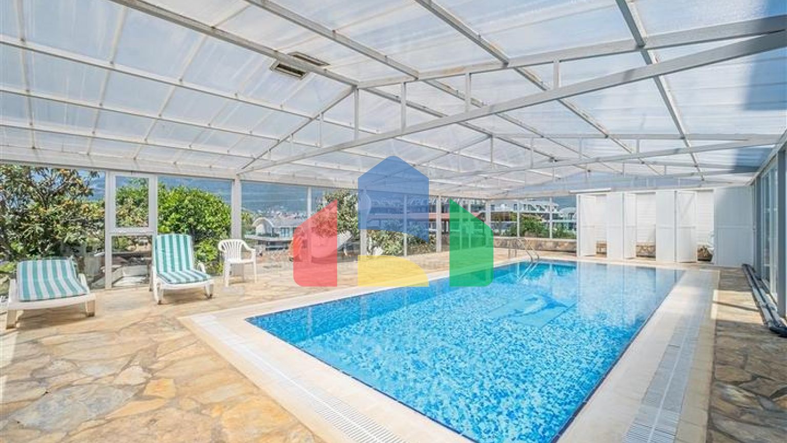 Просторный пентхаус в районе Оба