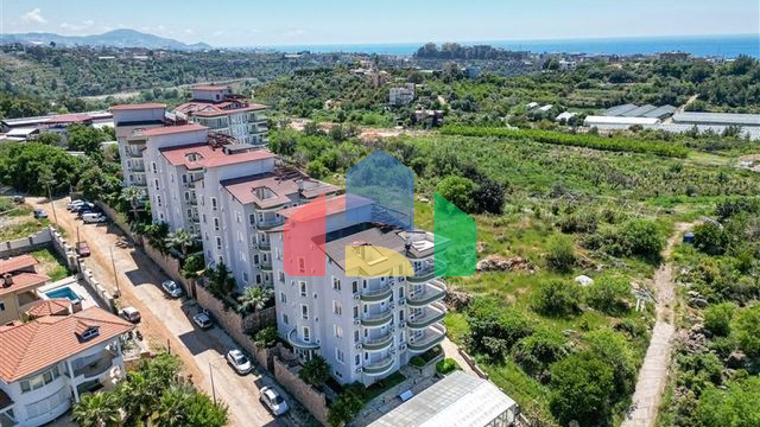 Просторный пентхаус в районе Оба