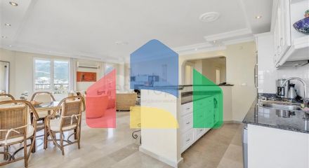 Просторный пентхаус в районе Оба