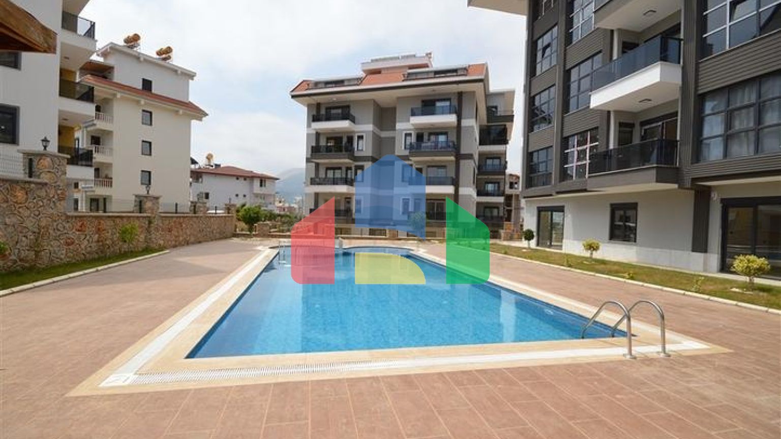 Идеальное жилье 3+1 с превосходной инфраструктурой, в районе Оба.