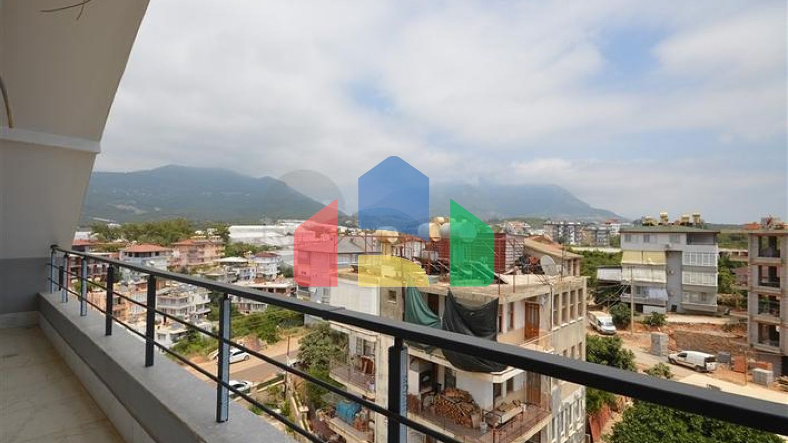 Идеальное жилье 3+1 с превосходной инфраструктурой, в районе Оба.