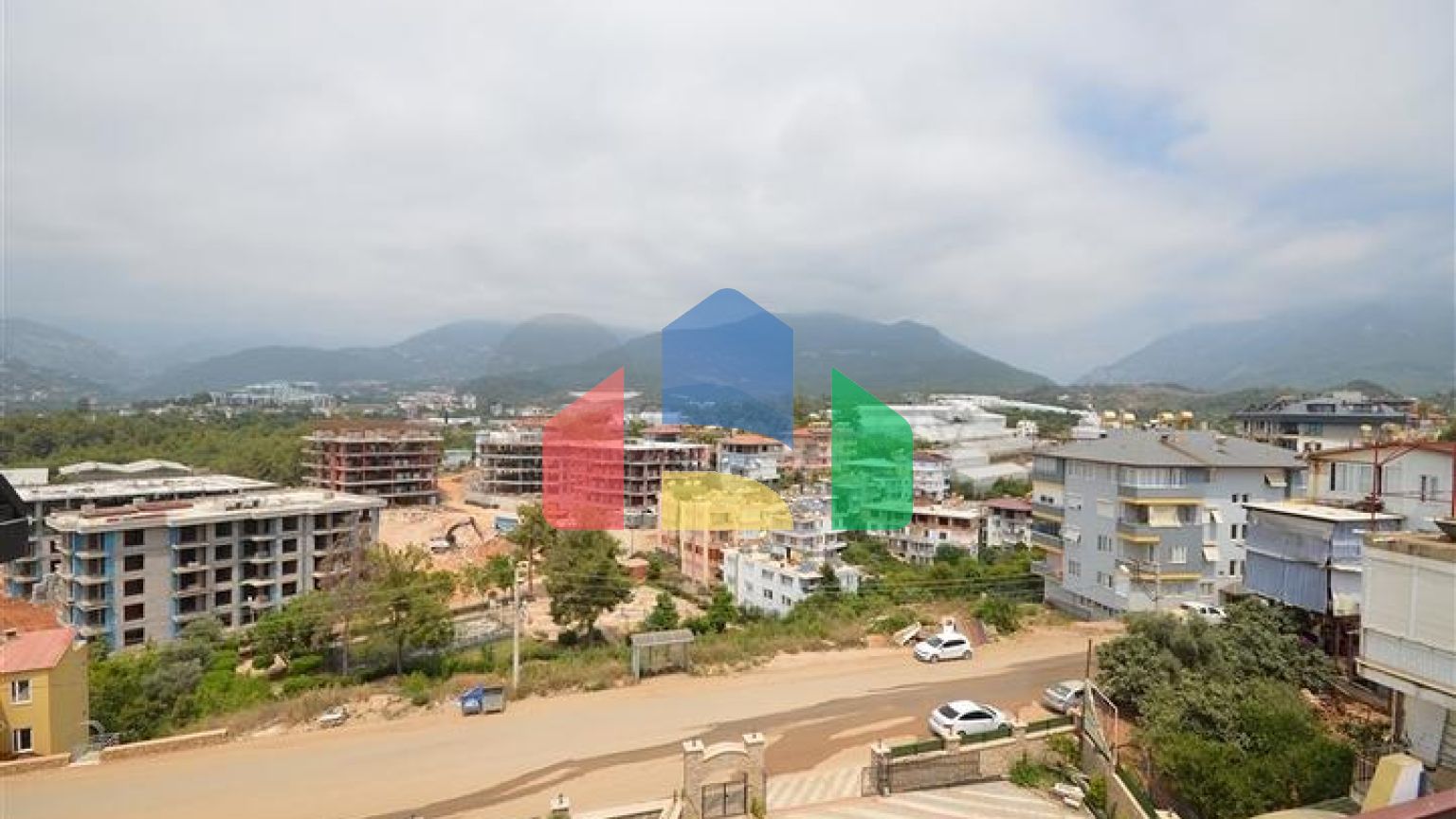 Идеальное жилье 3+1 с превосходной инфраструктурой, в районе Оба.