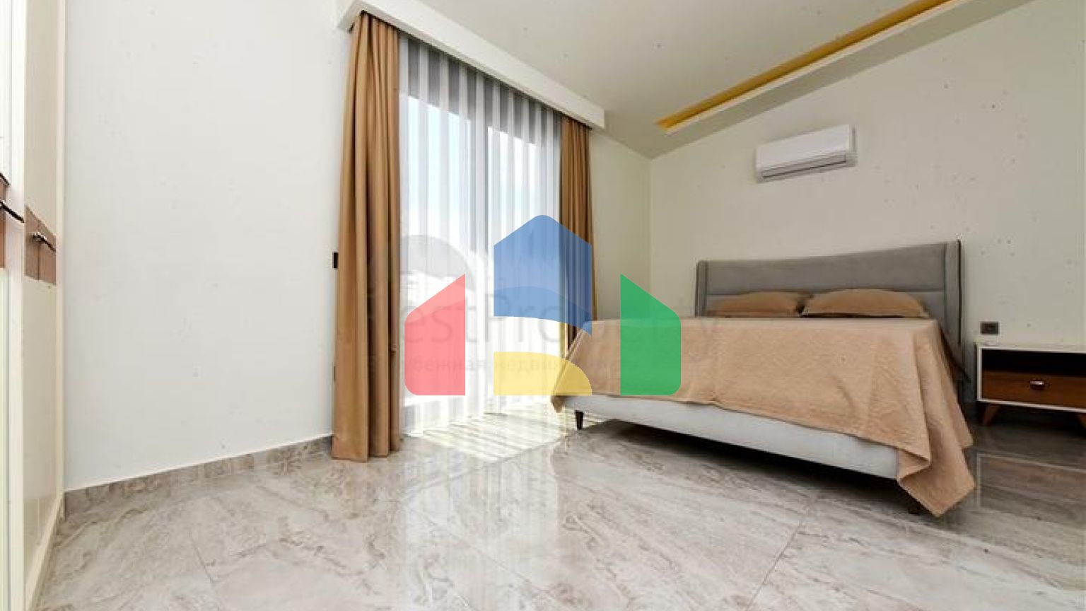 Розкішний пентхаус 3+1 в престижному районі Аланії з видом на море