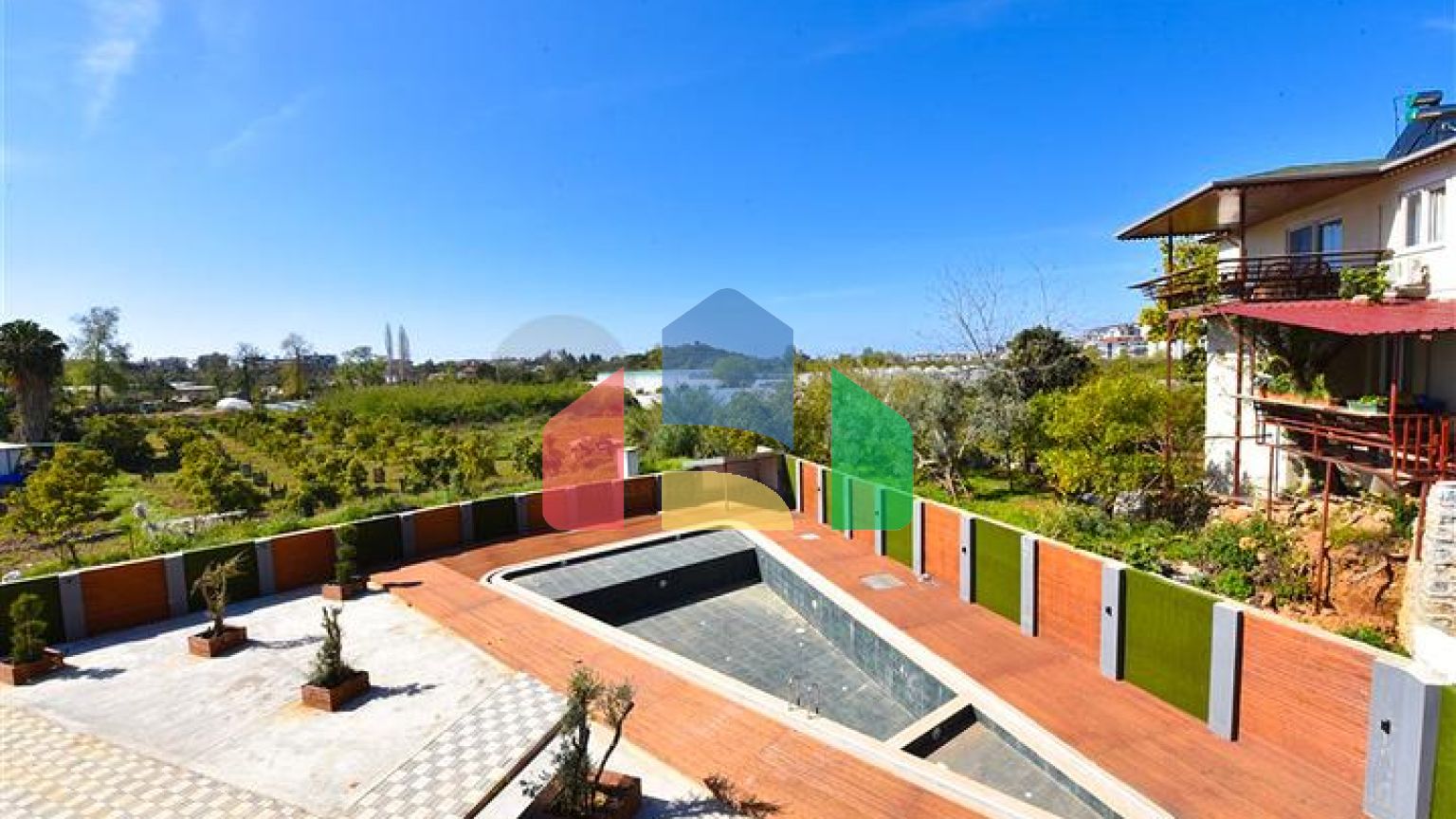 Дуплекс для большой семьи в районе Оба