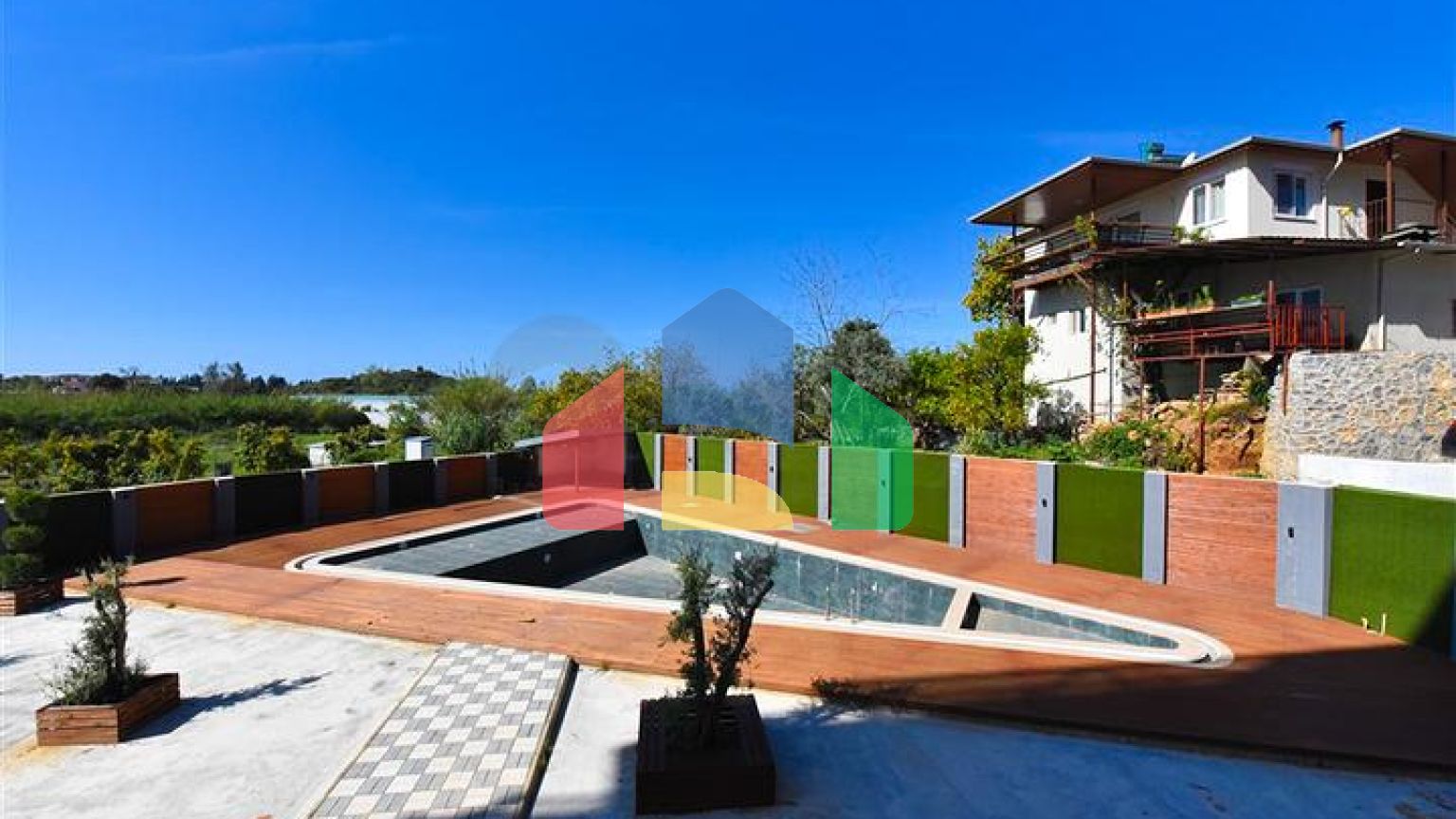 Дуплекс для большой семьи в районе Оба