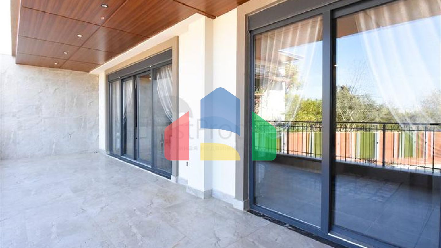 Дуплекс для большой семьи в районе Оба