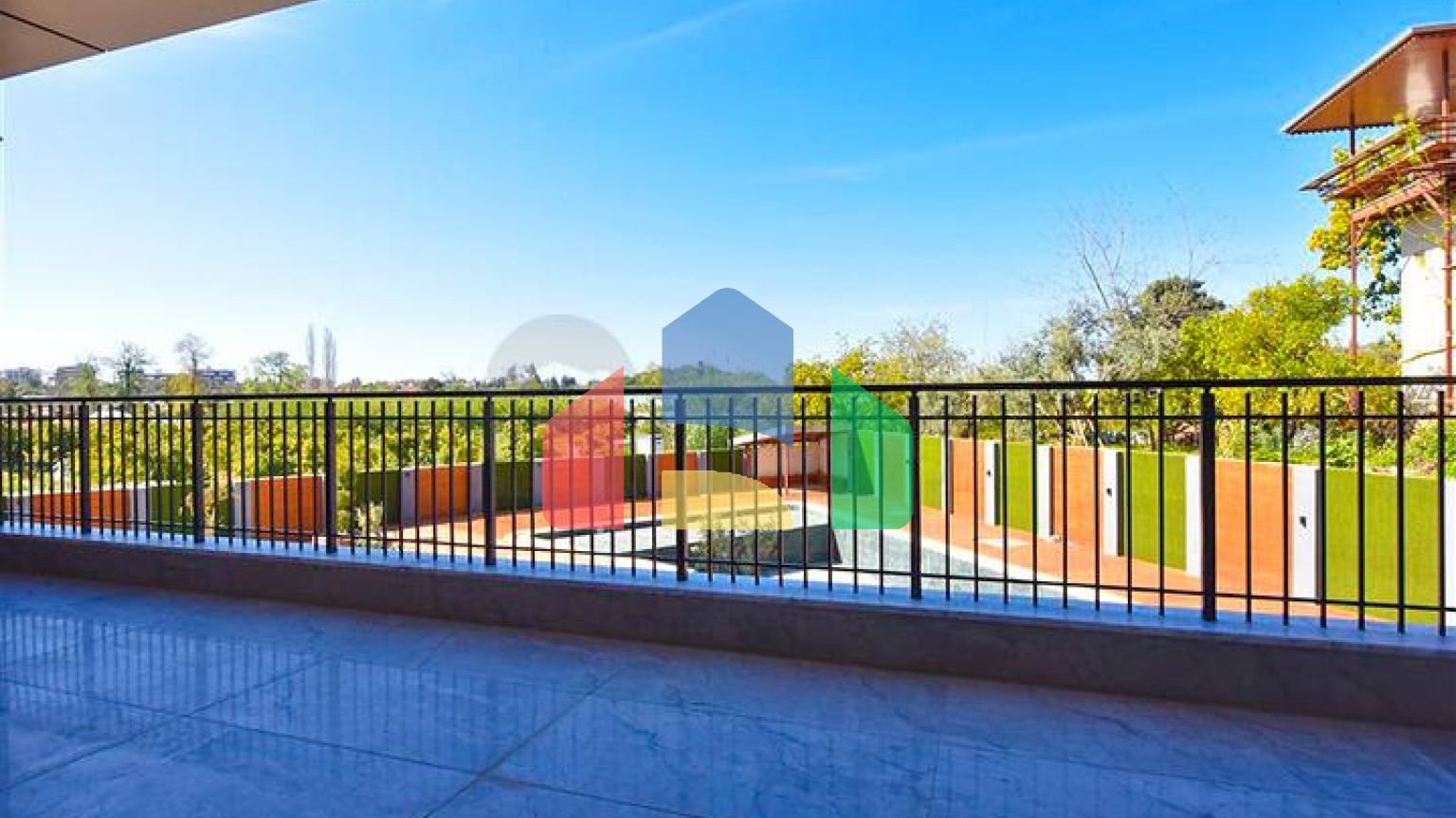 Дуплекс для большой семьи в районе Оба