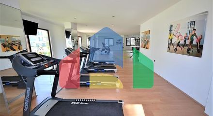 Просторі апартаменти 4 + 1 в елітному комплексі в Оба