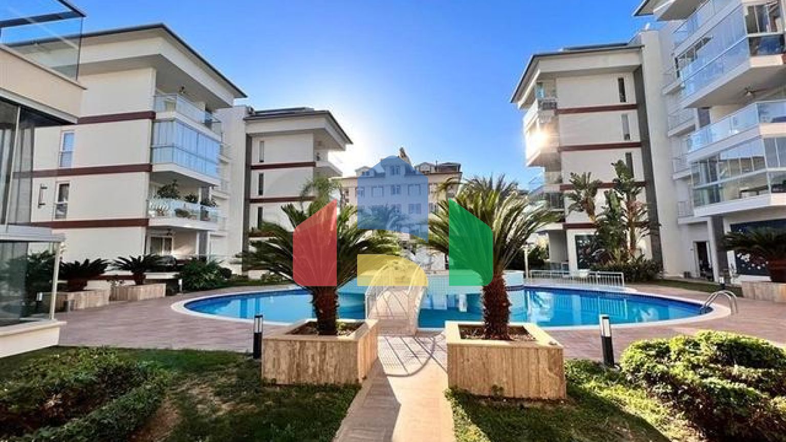 Затишна квартира 2 + 1 з меблями в районі Оба