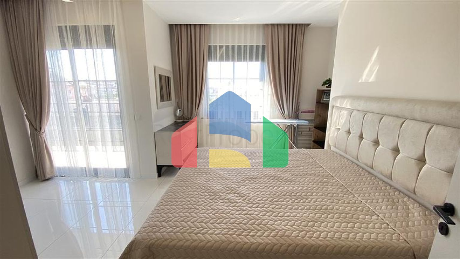 Пентхаус 3 + 1 в районі Оба