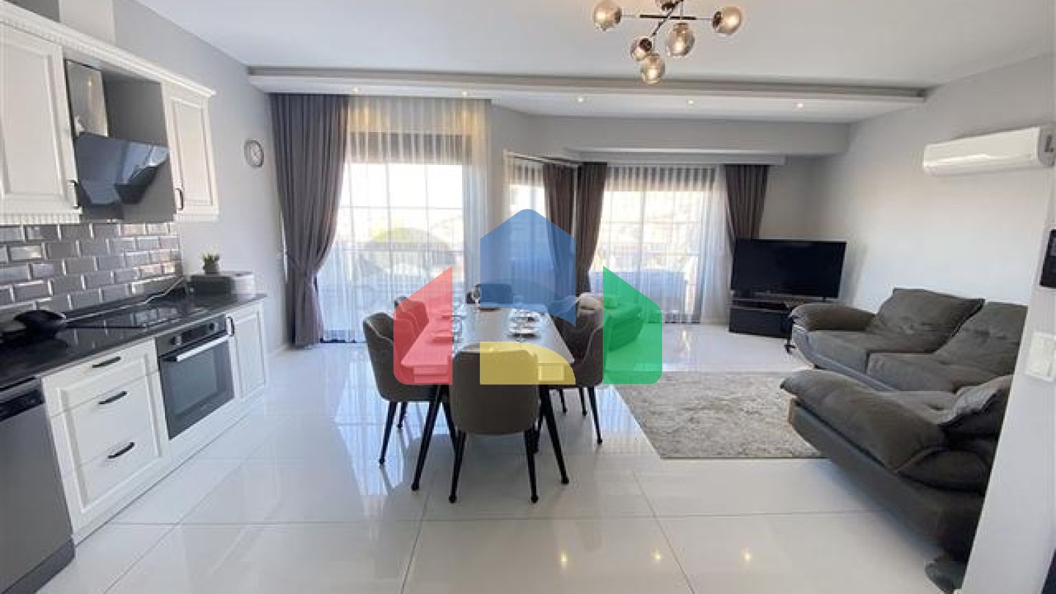 Пентхаус 3 + 1 в районі Оба