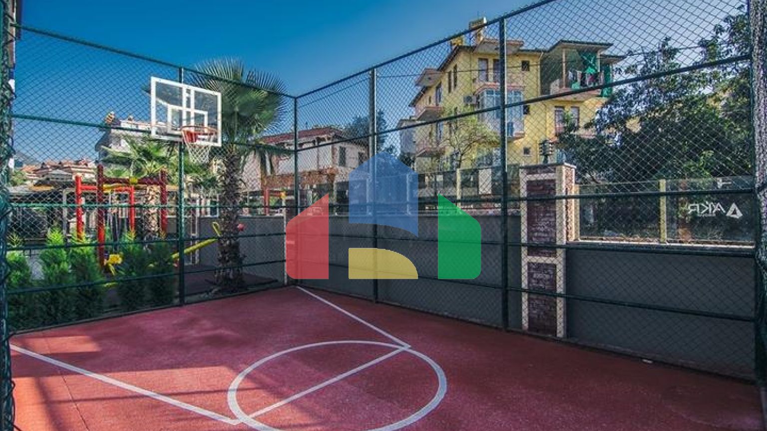 Пентхаус 3 + 1 в районі Оба