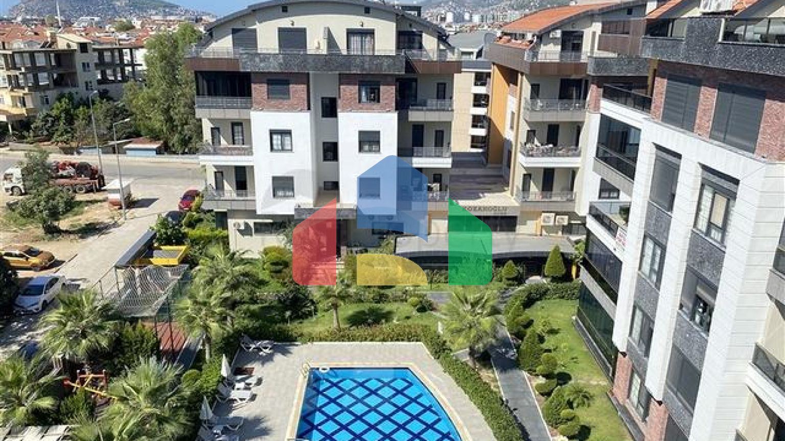 Пентхаус 3 + 1 в районі Оба