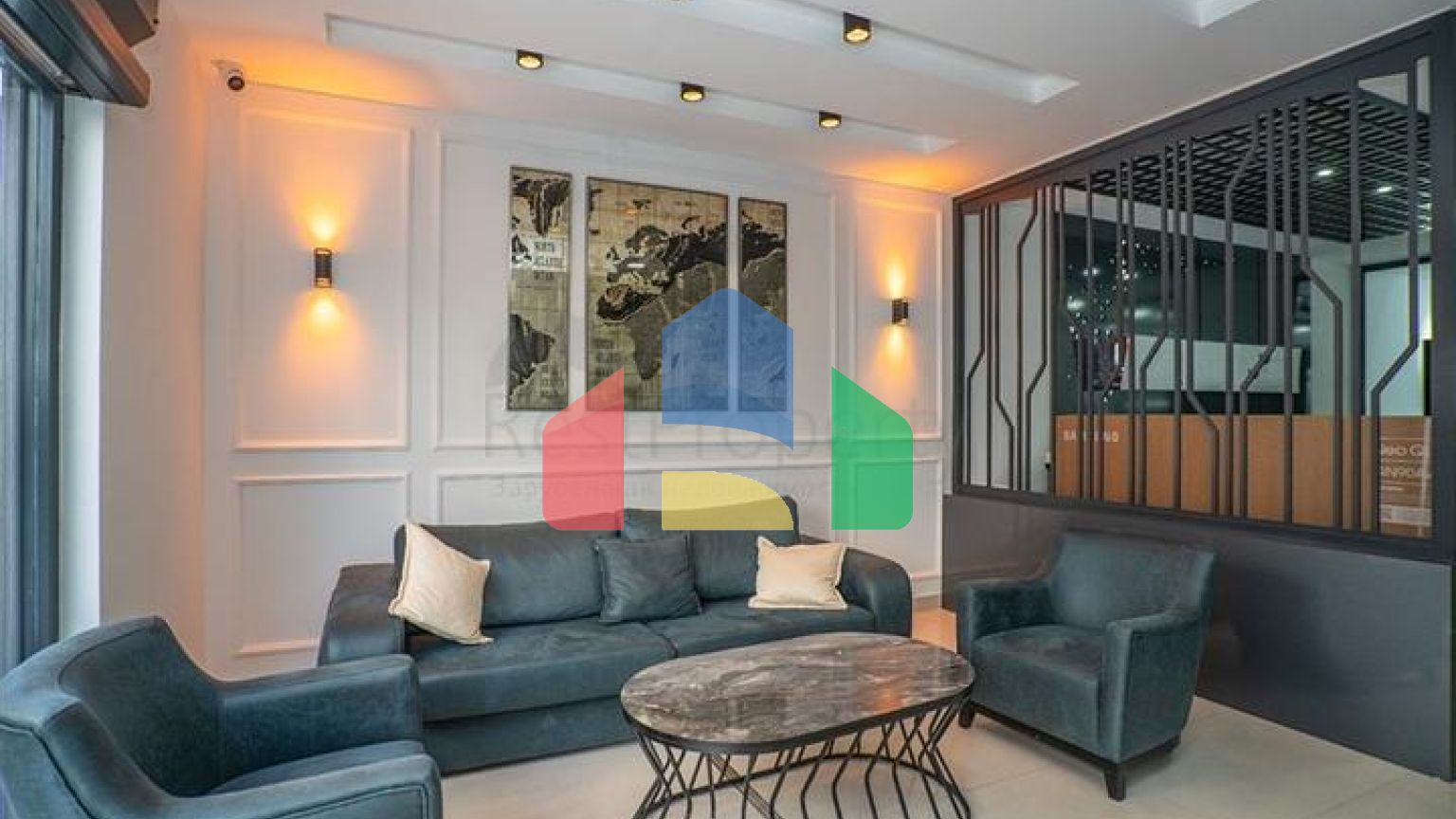 Оборудованный просторный офис в бизнес-центре в районе Оба