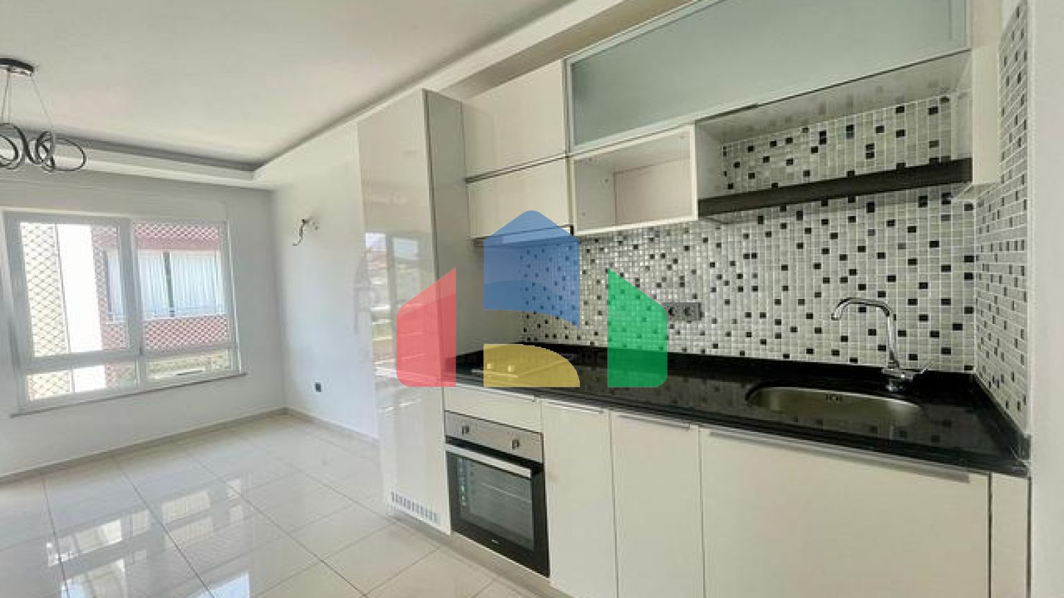 Двокімнатна квартира в комфортному районі Оба