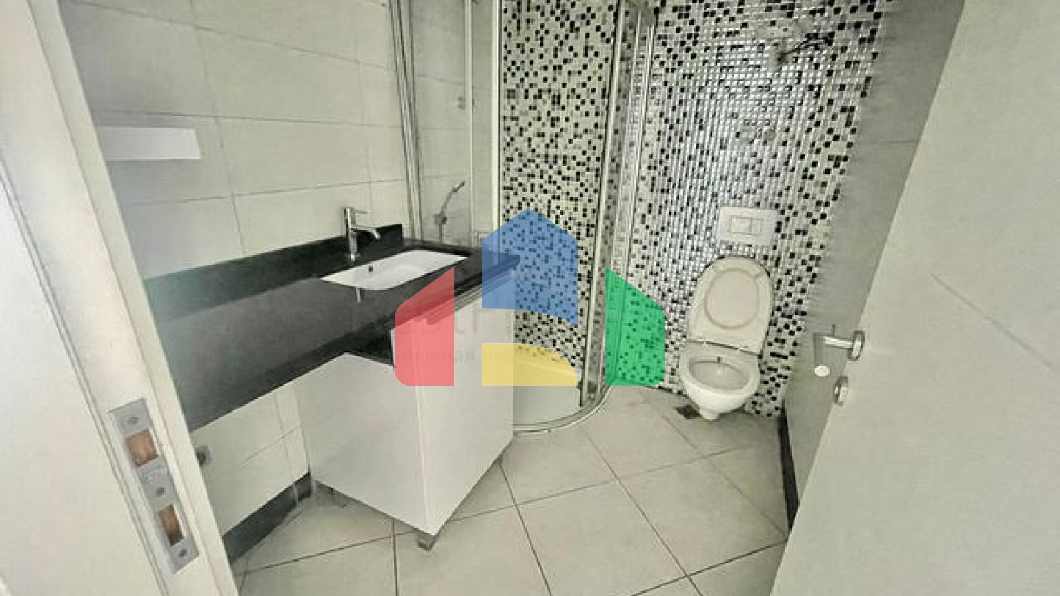 Двокімнатна квартира в комфортному районі Оба