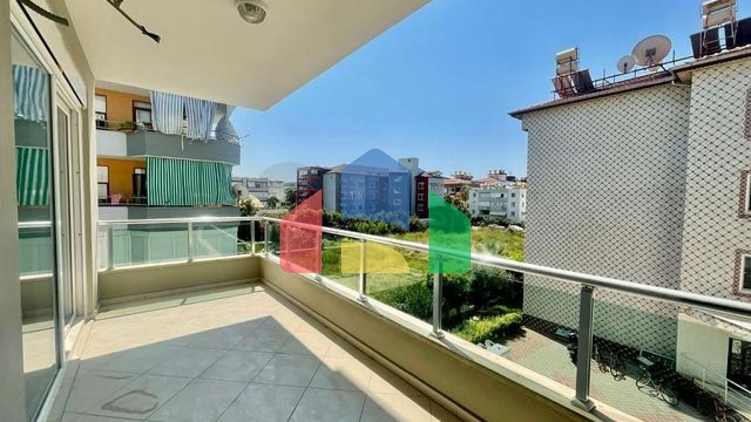 Двокімнатна квартира в комфортному районі Оба