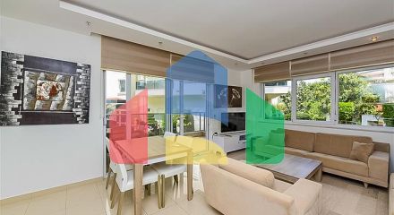 Простора квартира 2 + 1 в районі Оба