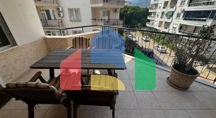 Two-bedroom apartment 400 meters from the sea