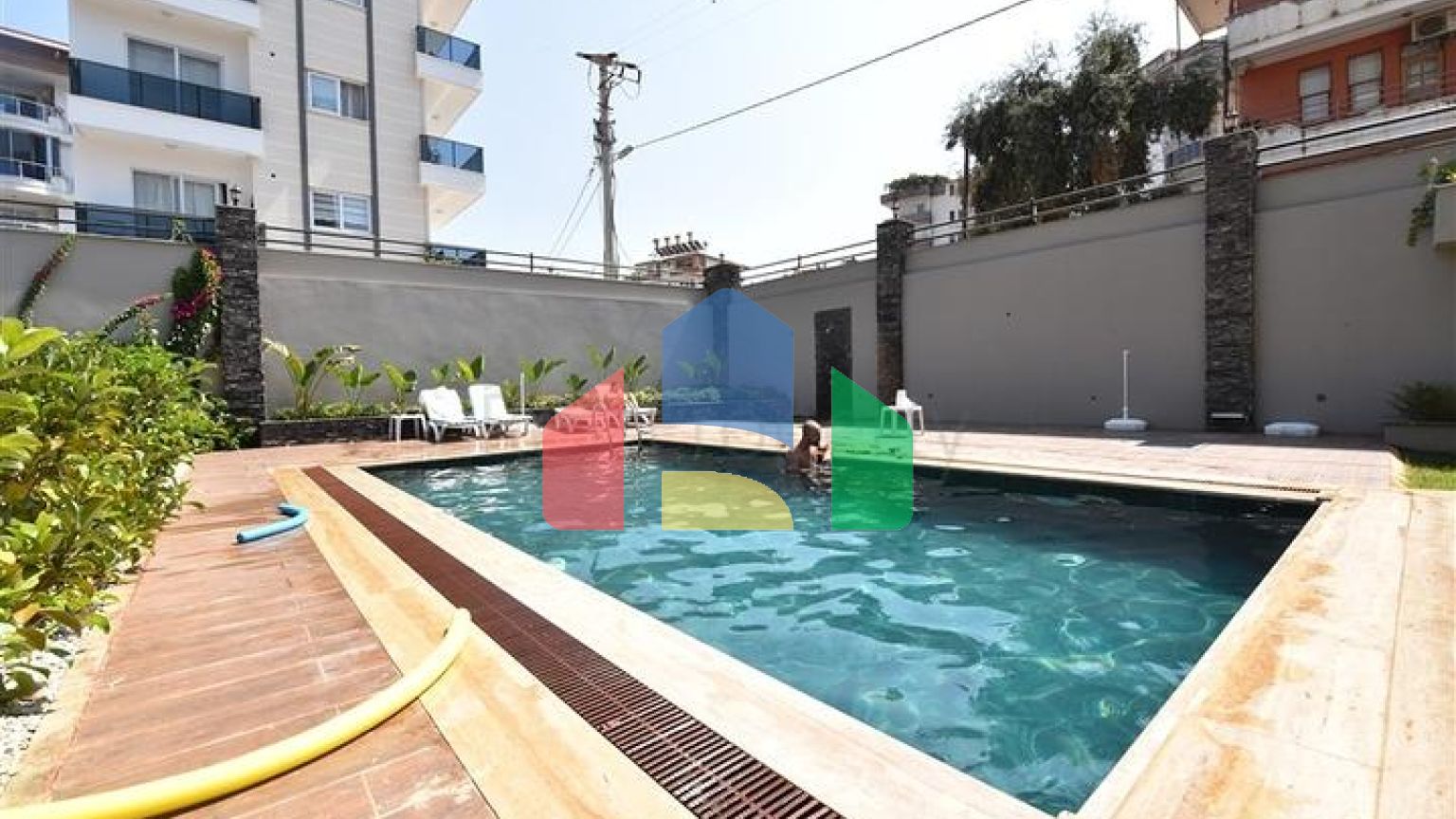 Пентхаус 2+1 в дизайнерском оформлении в районе Оба