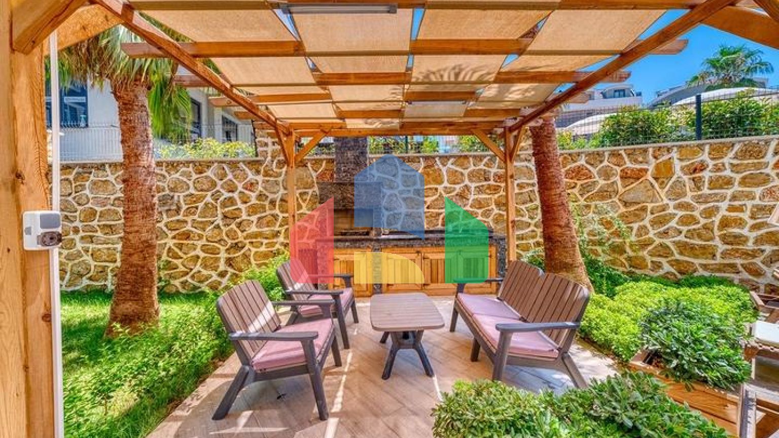 Меблированная квартира 1+1 в районе Оба