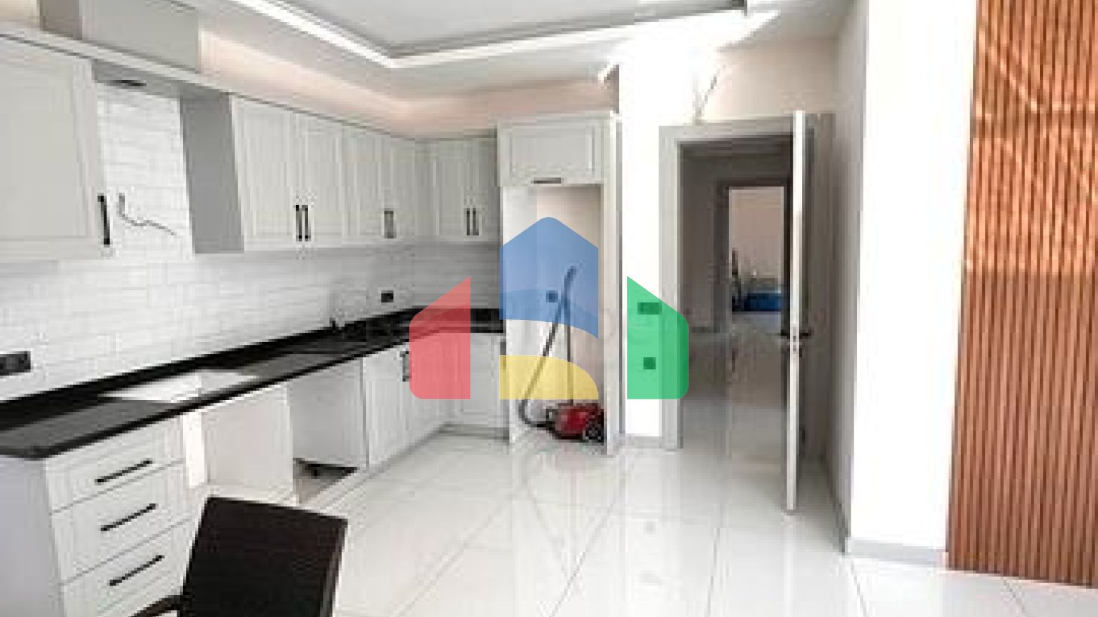 Квартира 3+1 в новому комплексі з великою територією