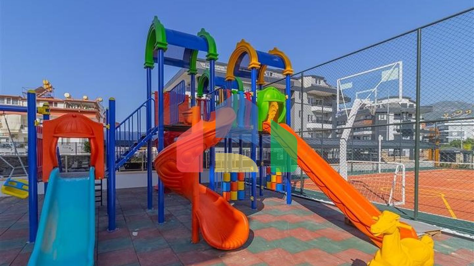 Квартира 3+1 в новому комплексі з великою територією