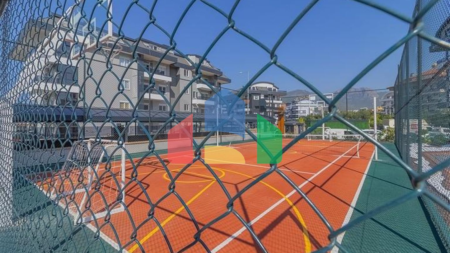 Квартира 3+1 в новому комплексі з великою територією