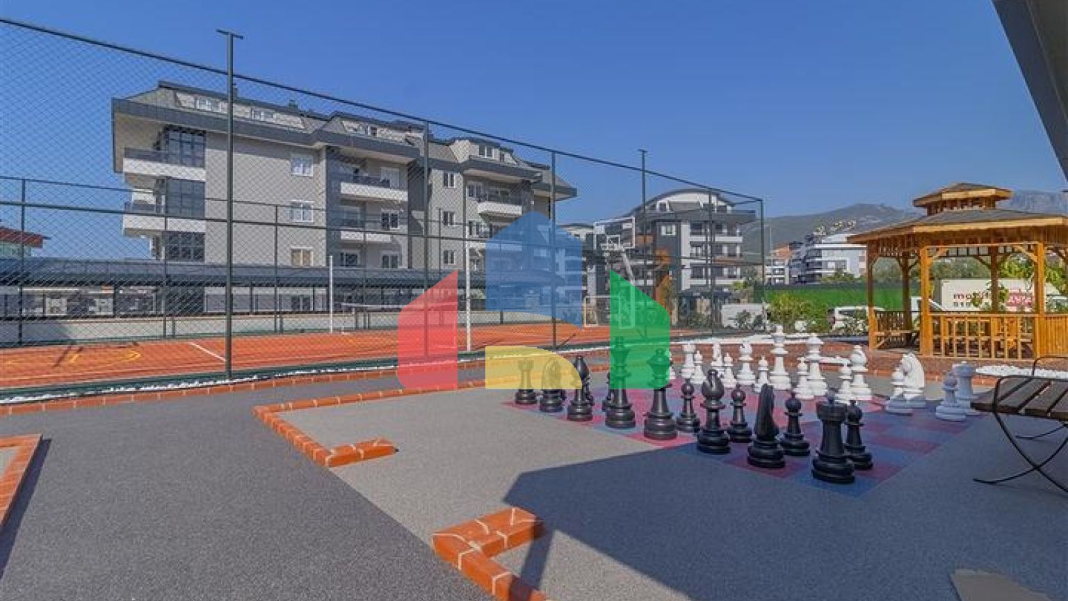 Квартира 3+1 в новому комплексі з великою територією