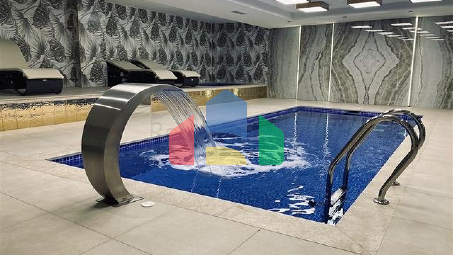 Квартира 1+1 в элитном ЖК в открытом для ВНЖ районе Оба