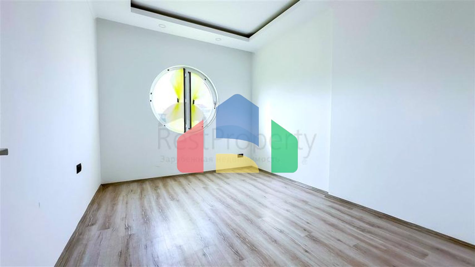 Квартира планировки 3+1 в районе Оба