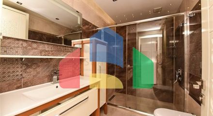 Простора квартира 2 + 1 в районі Оба