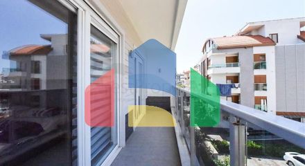 Простора квартира 2 + 1 в районі Оба