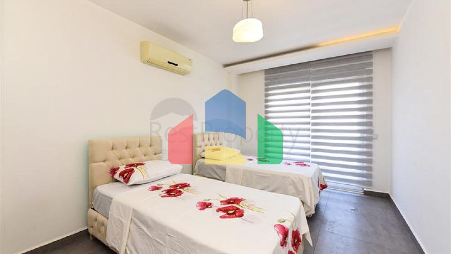 Простора квартира 2 + 1 в районі Оба