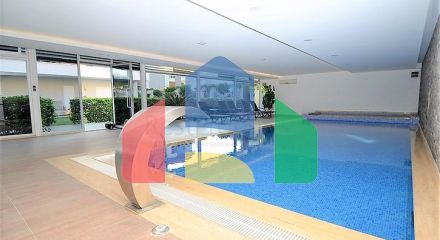 Простора квартира 2 + 1 в районі Оба