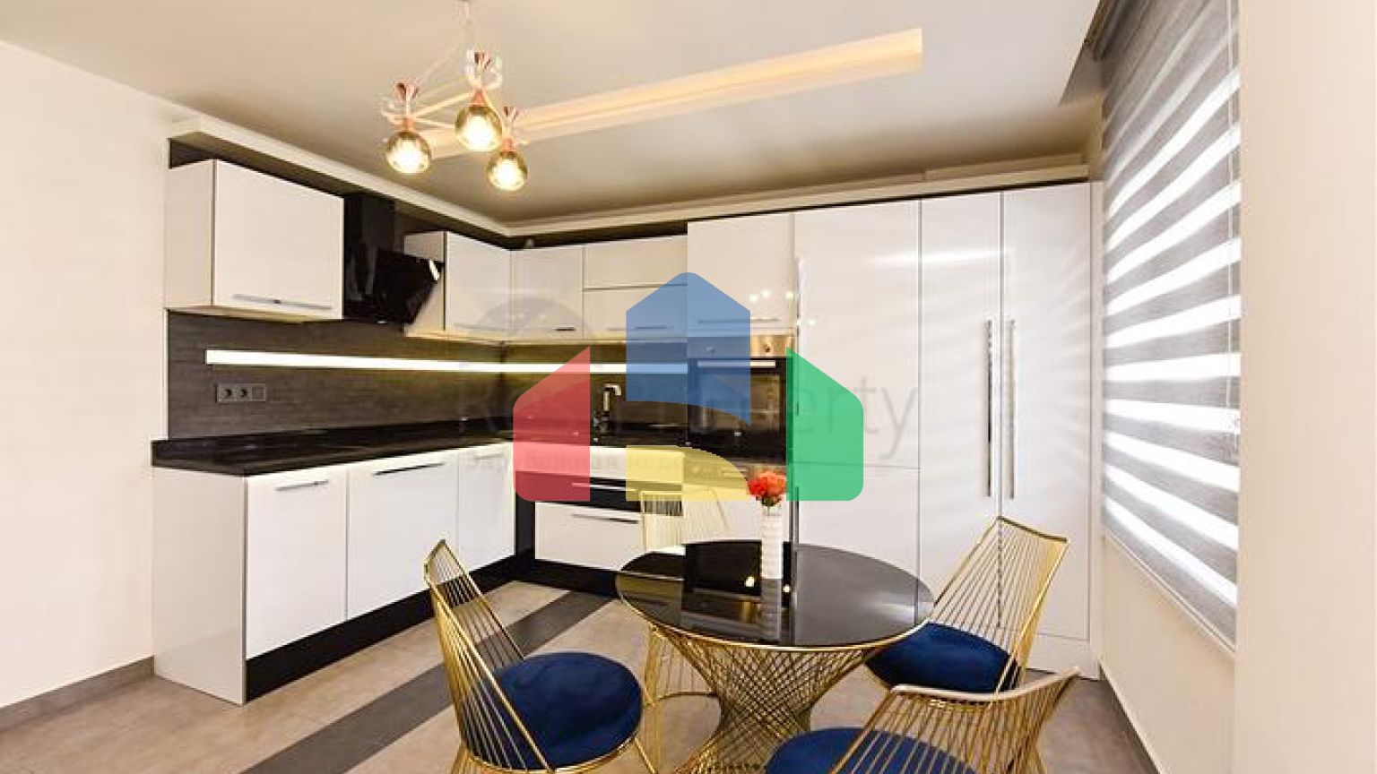 Простора квартира 2 + 1 в районі Оба