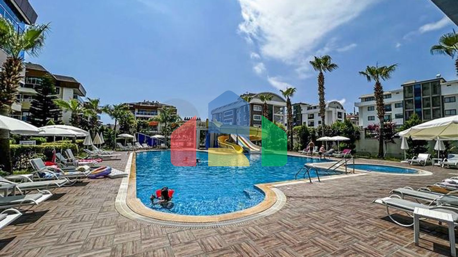 Квартира плануванням 2 + 1 в престижному районі Оба