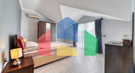 Простора квартира 4 + 1 з меблями і технікою в престижному районі Об Простора квартира 4 + 1 з меблями і технікою в престижному районі Об