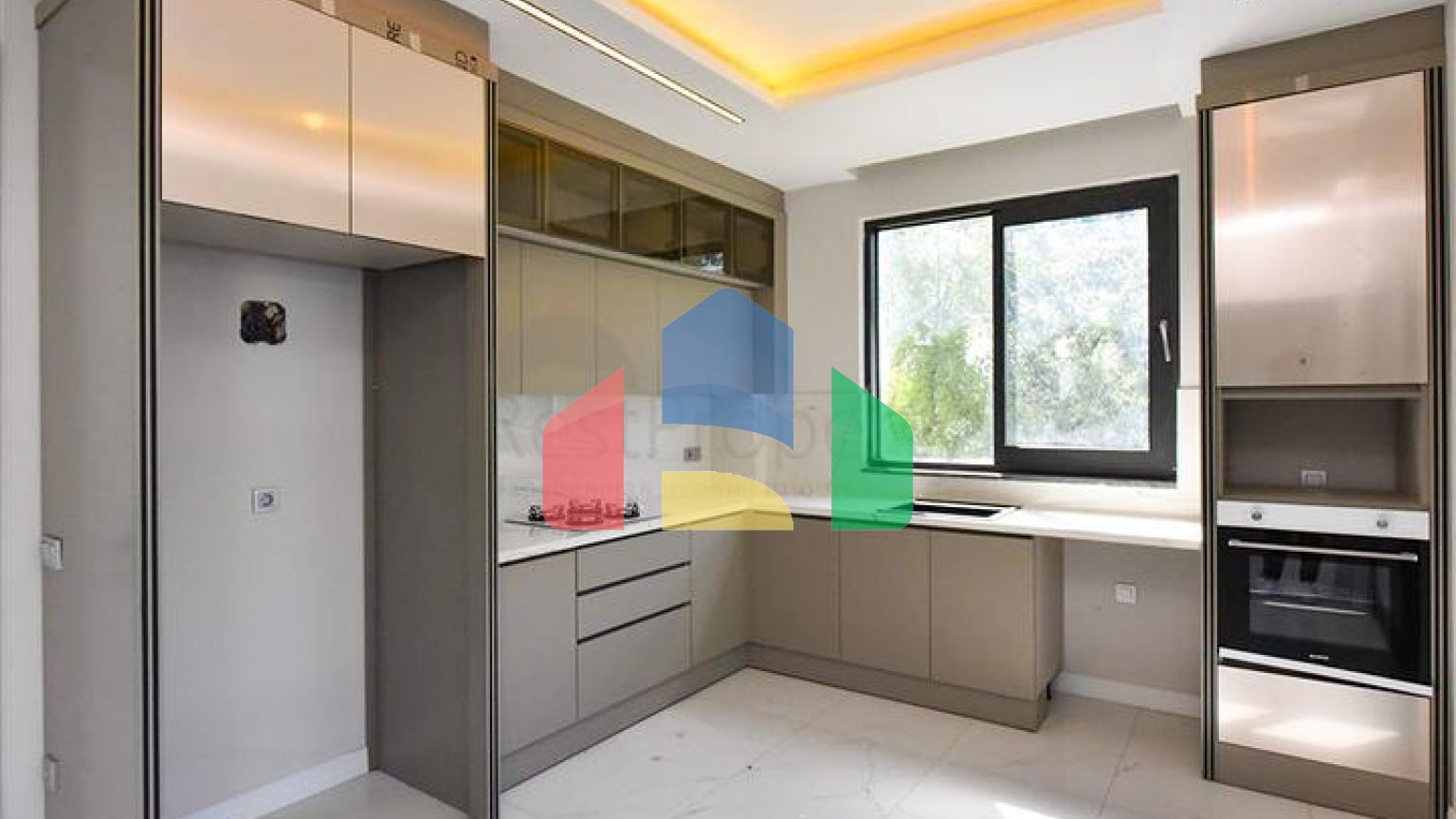 Квартира з трьома спальнями в престижному районі Оба