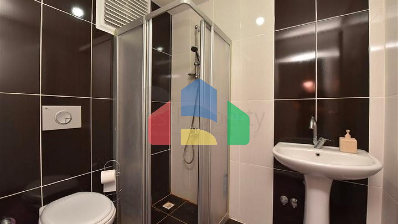 Пентхаус 4 + 1 з окремою кухнею в районі Оба