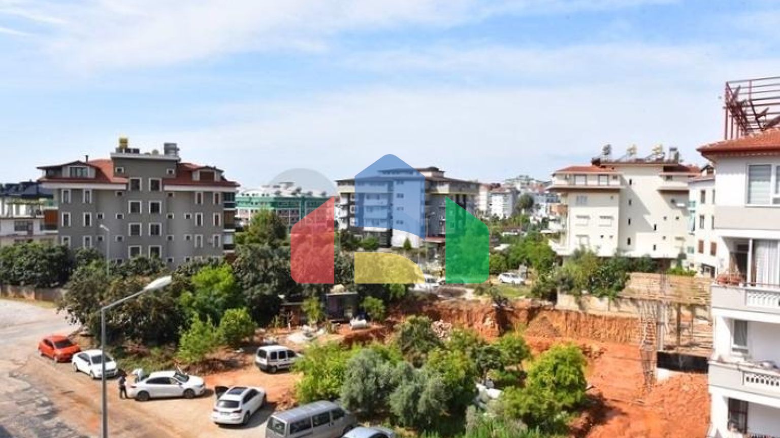 Пентхаус 4 + 1 з окремою кухнею в районі Оба