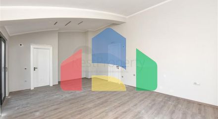 Большой пентхаус 4+1 в районе Оба