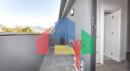 Большой пентхаус 4+1 в районе Оба