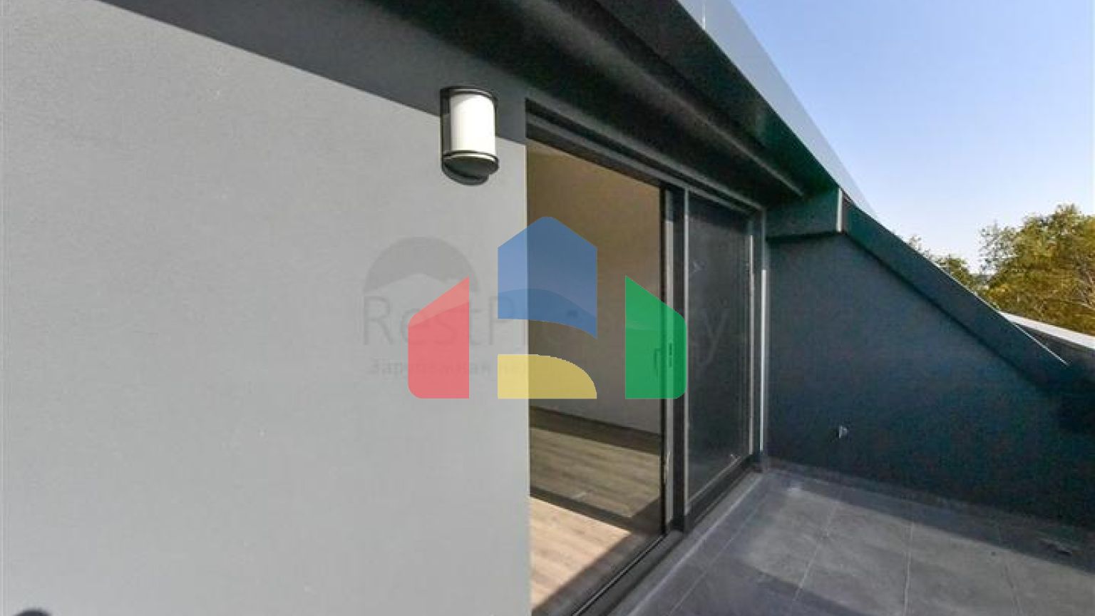 Большой пентхаус 4+1 в районе Оба