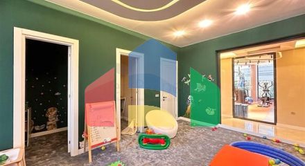 Большой пентхаус 4+1 в районе Оба