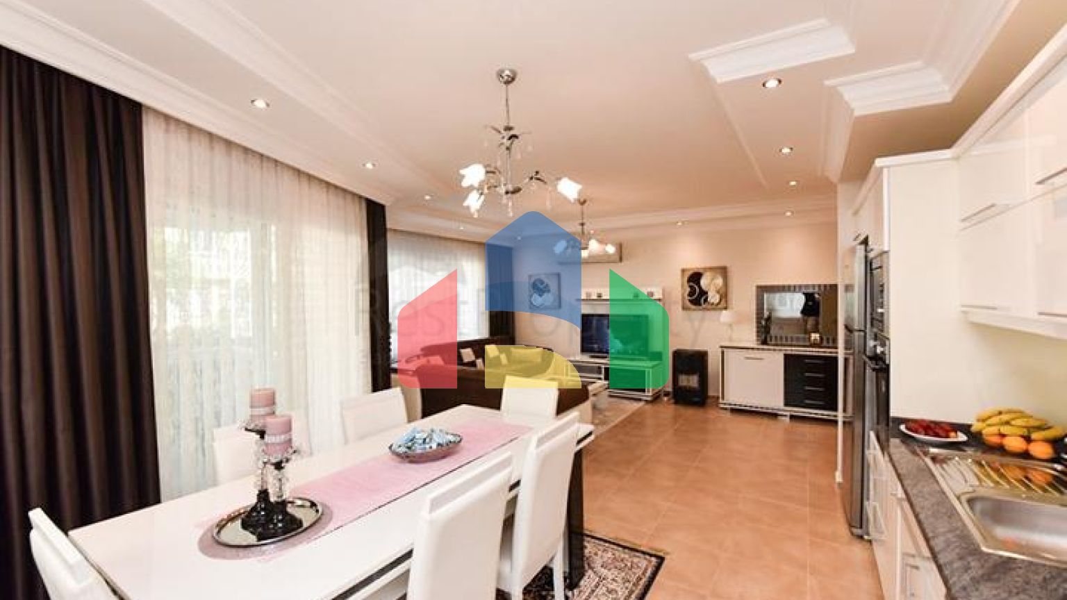 Простора квартира 2+1 всього в 150 м від моря в районі Оба