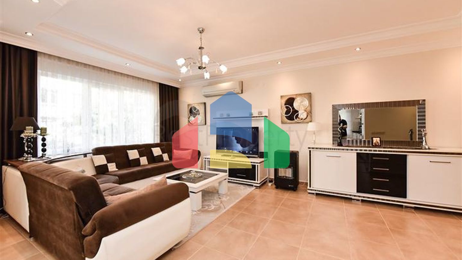 Простора квартира 2+1 всього в 150 м від моря в районі Оба